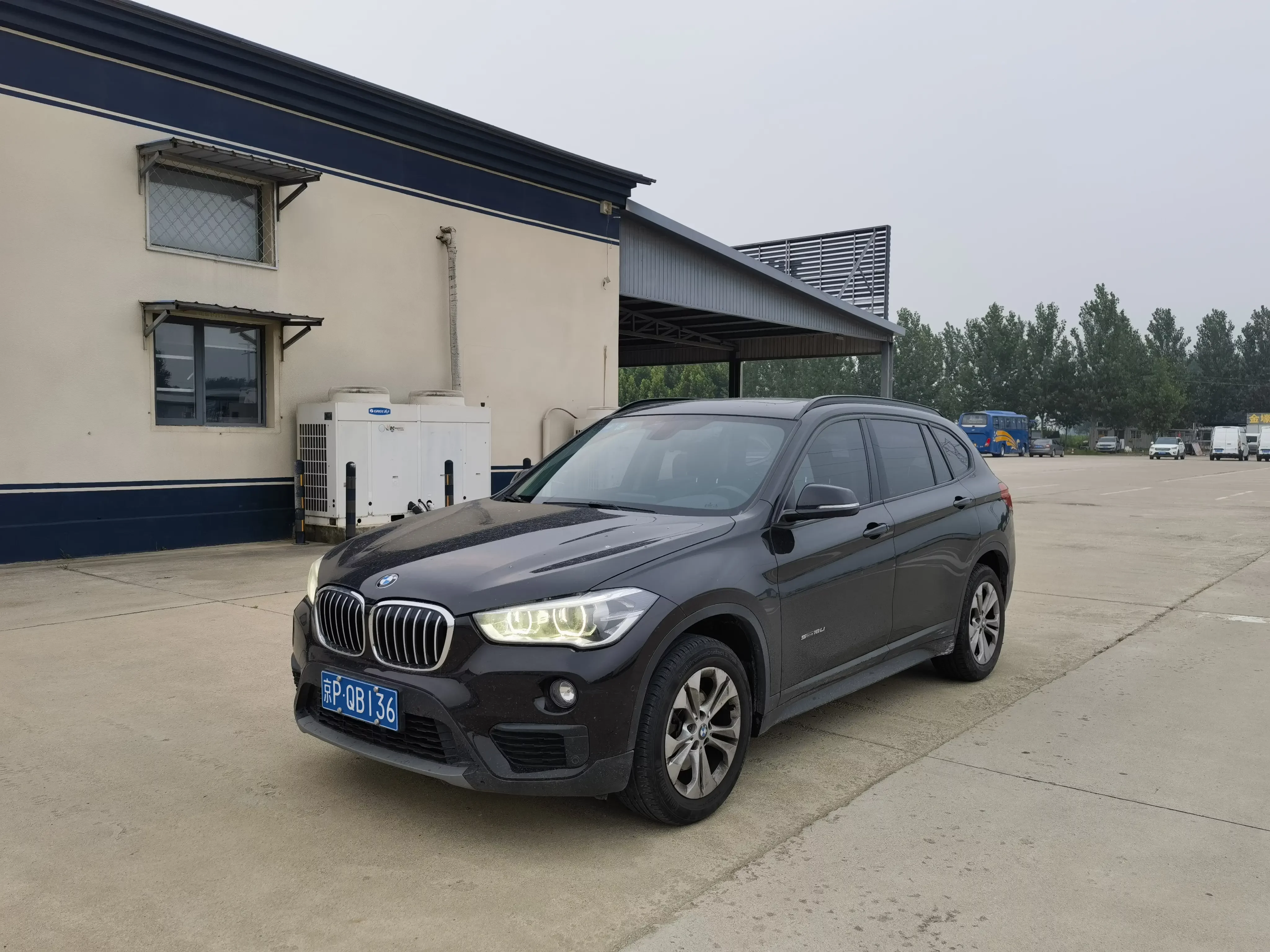 BMW X1