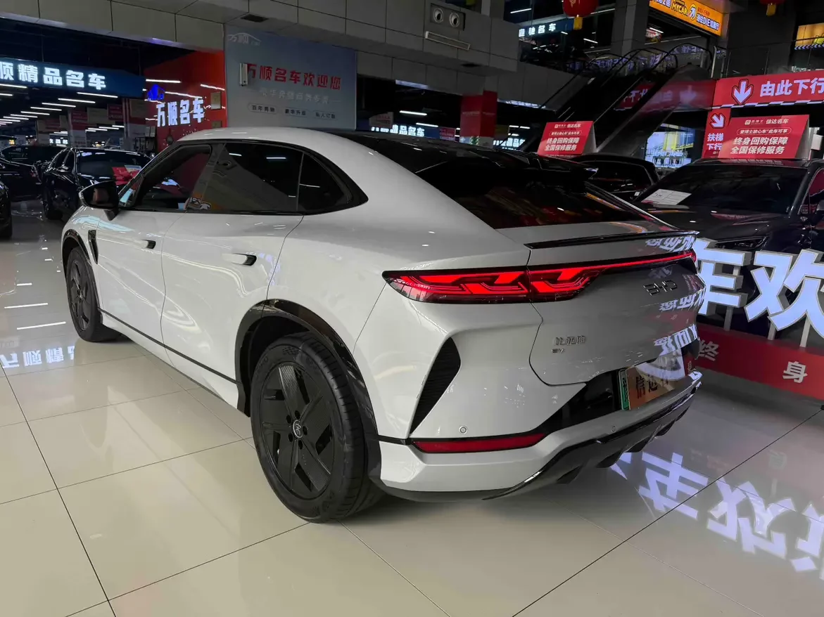 BYD Song L EV