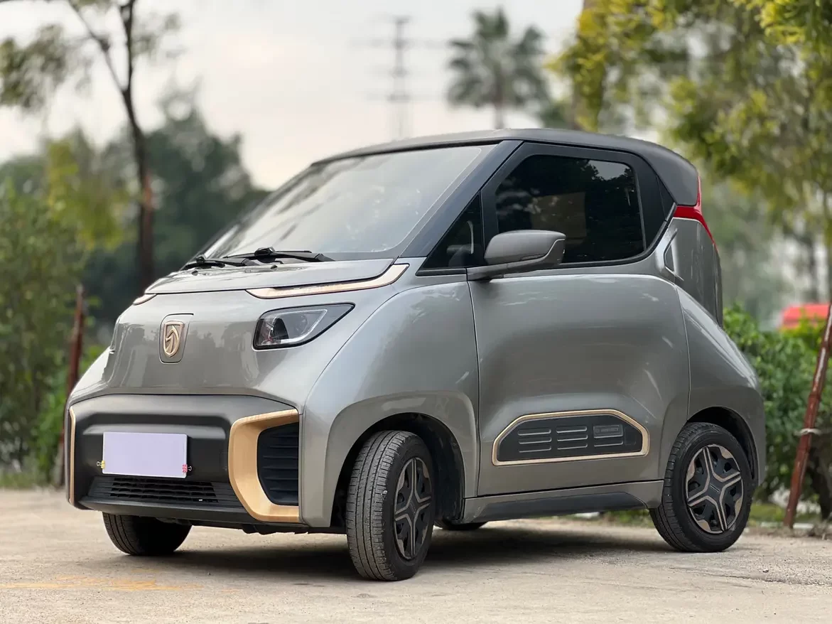 Baojun E200