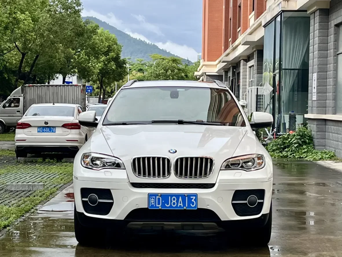 BMW X6