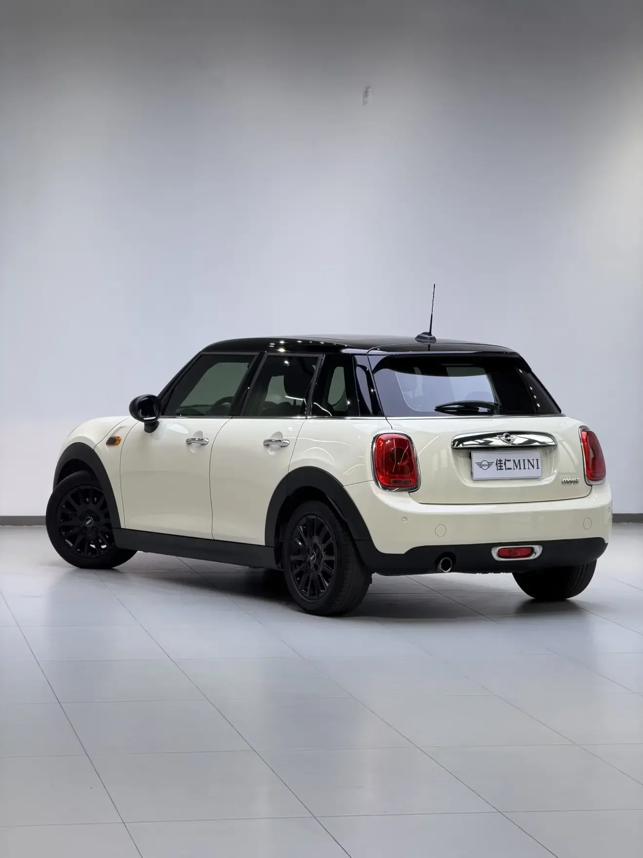 MINI 