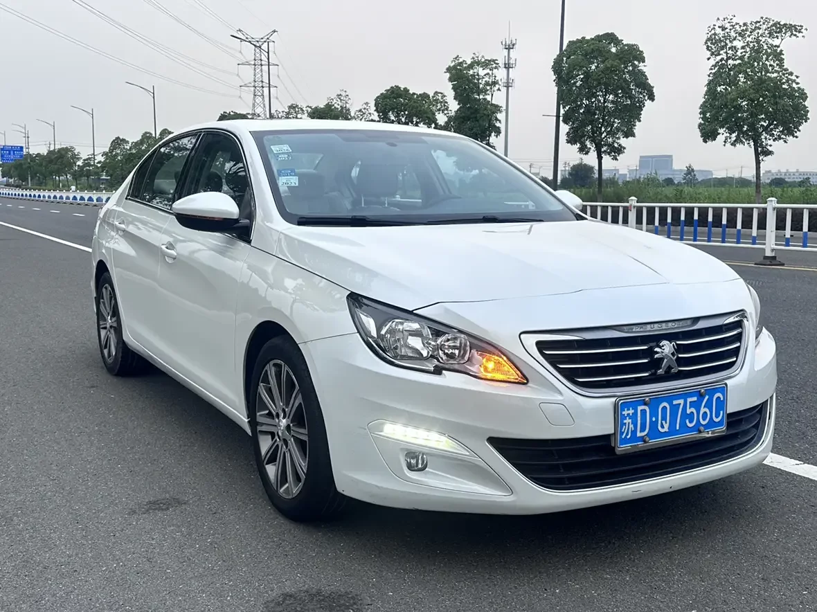 Peugeot 408