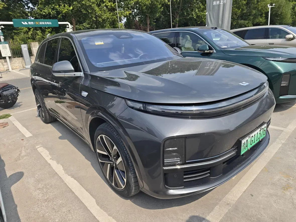 Li L7 (Ideal L7)  из Китая