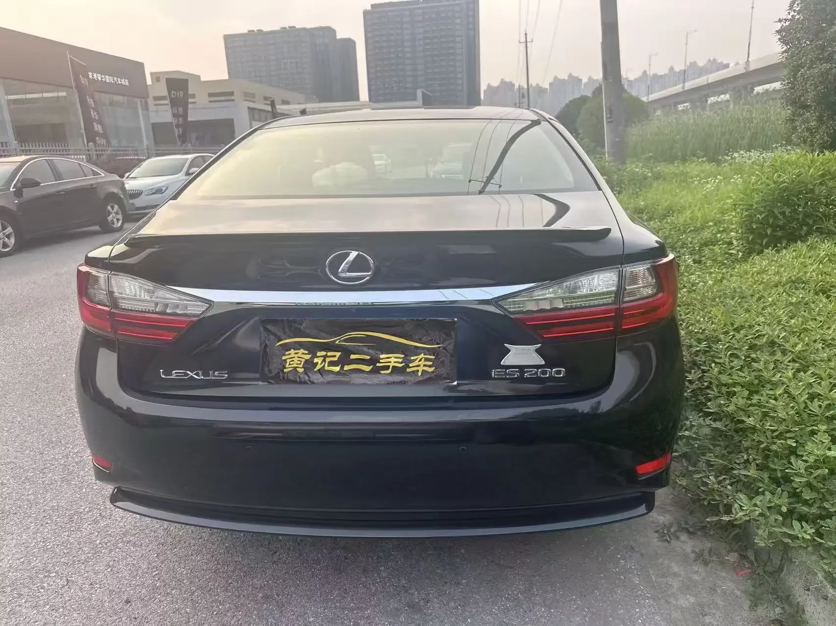 Lexus ES