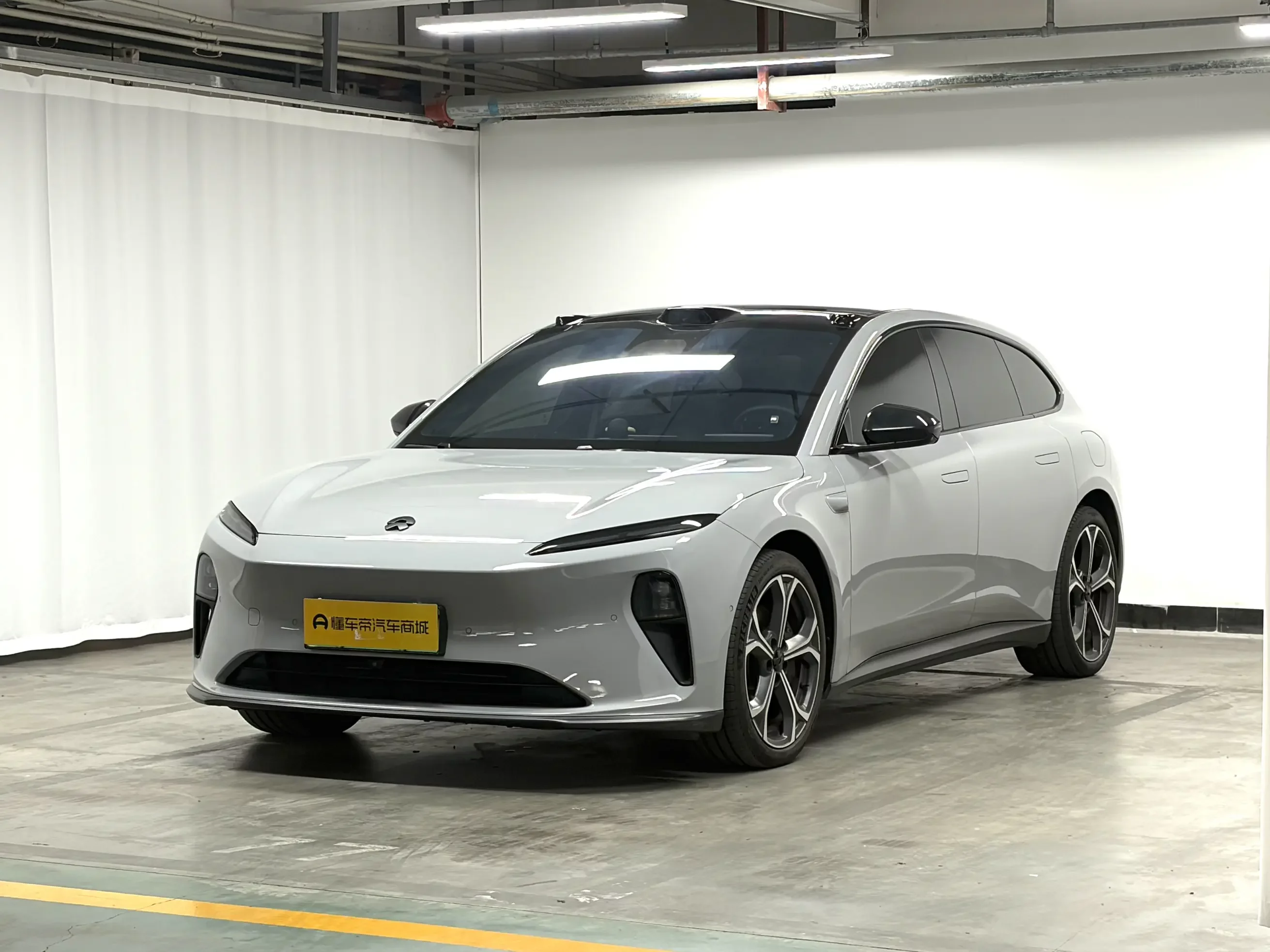NIO ET5T