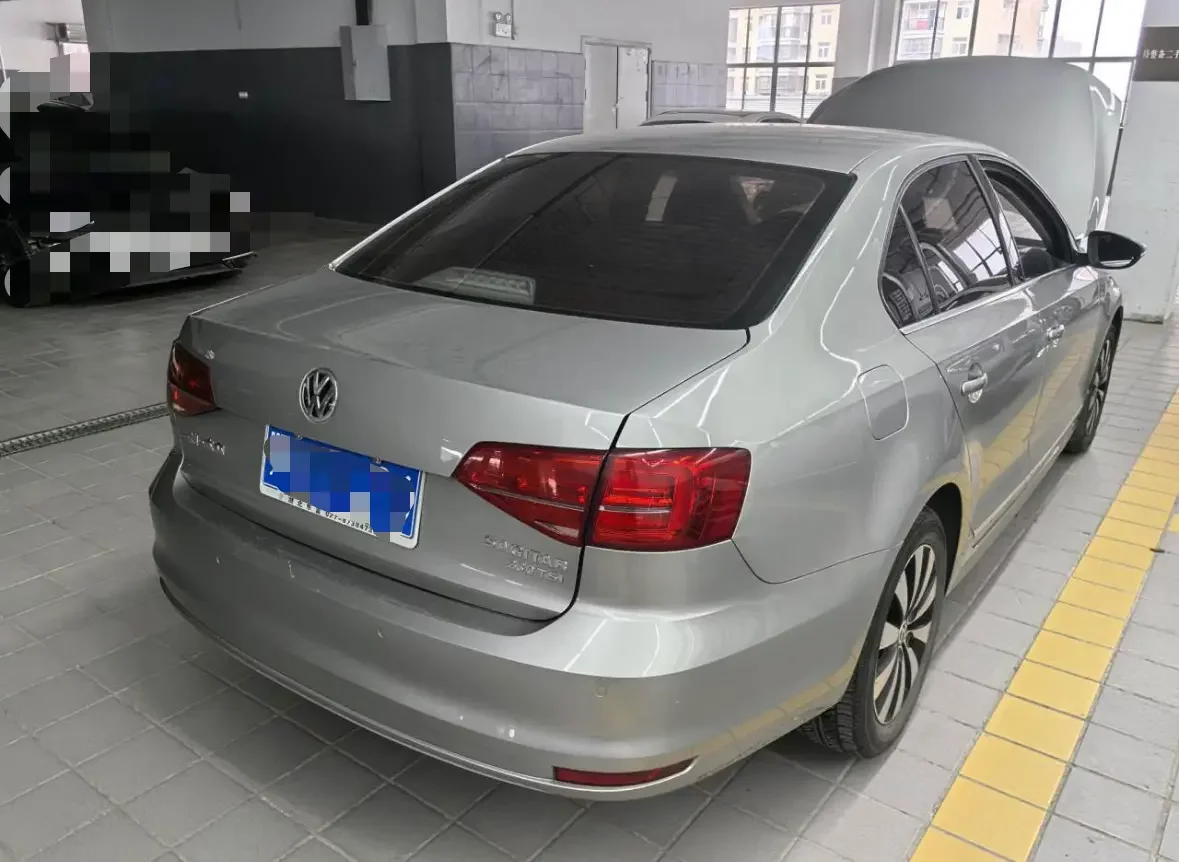 Volkswagen Sagitar