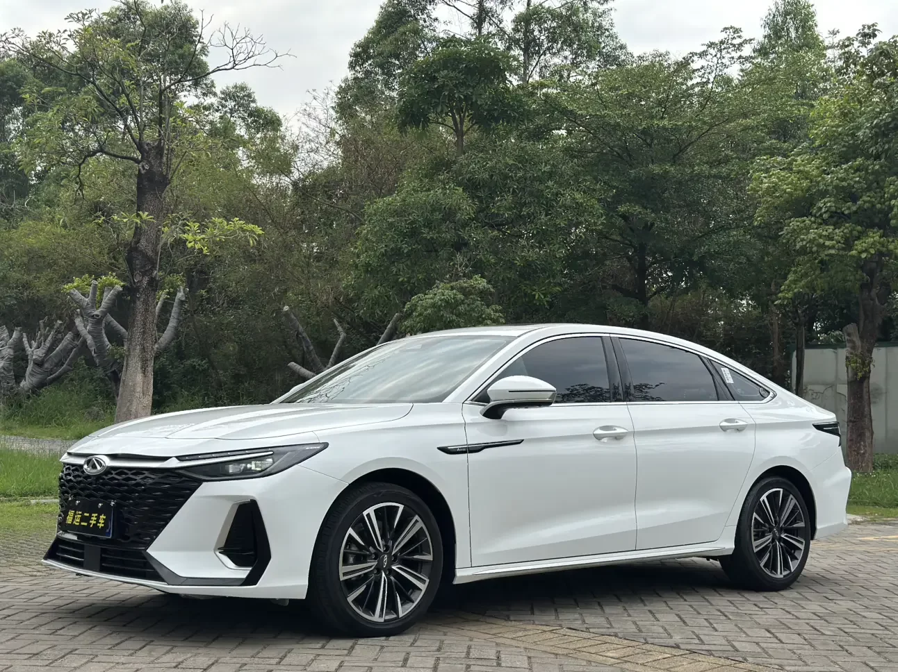 Chery Arrizo 8