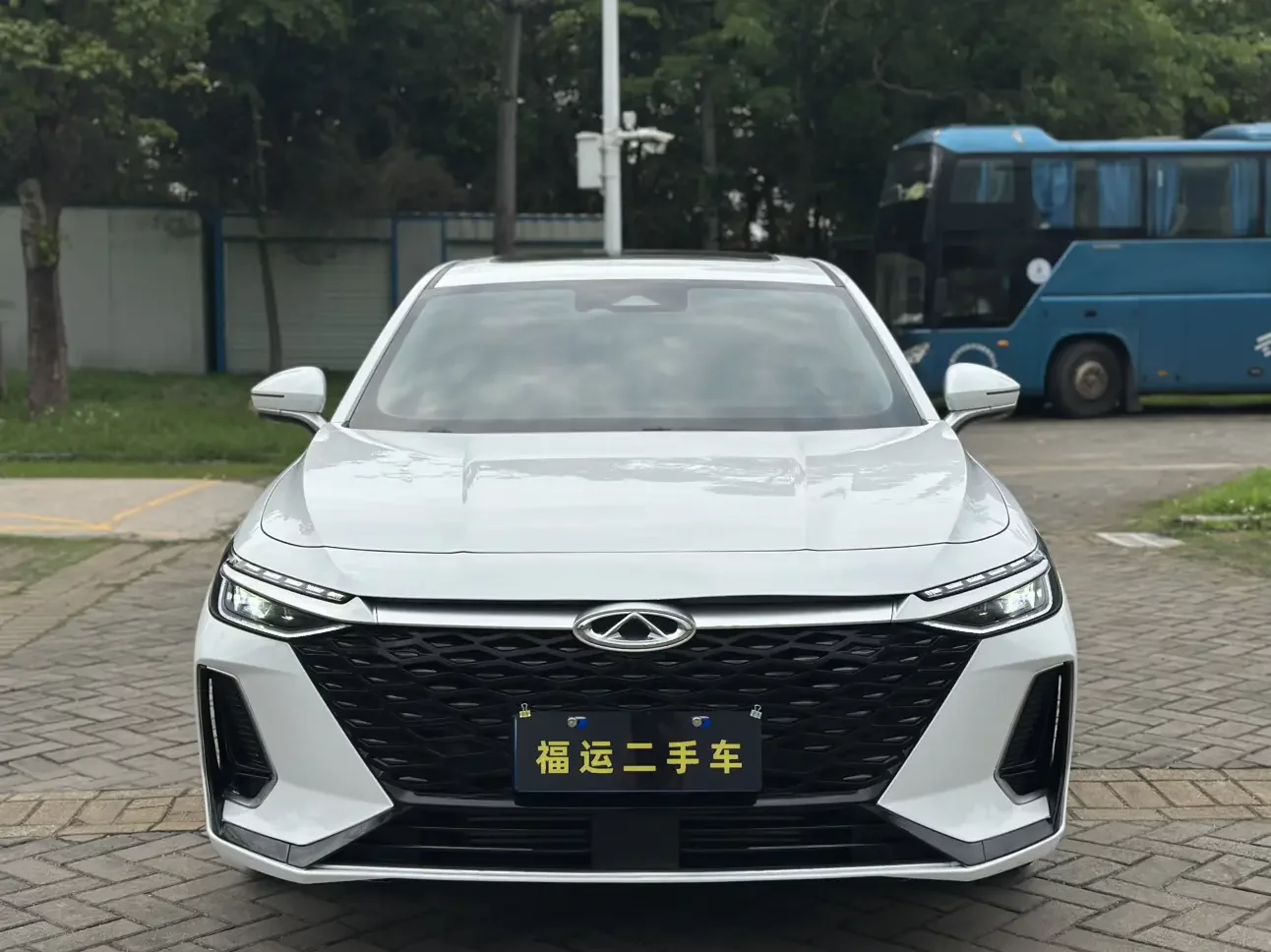 Chery Arrizo 8