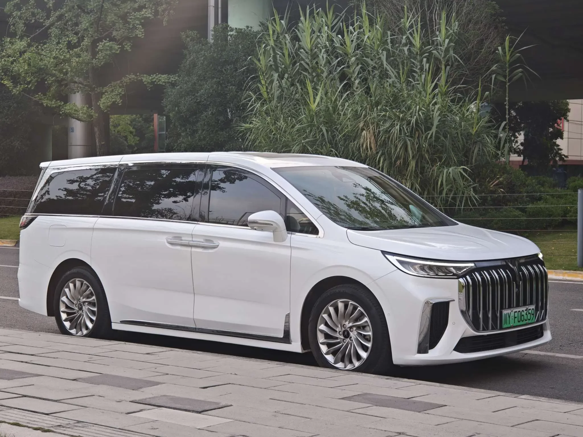 Voyah Lantu Dreamer PHEV