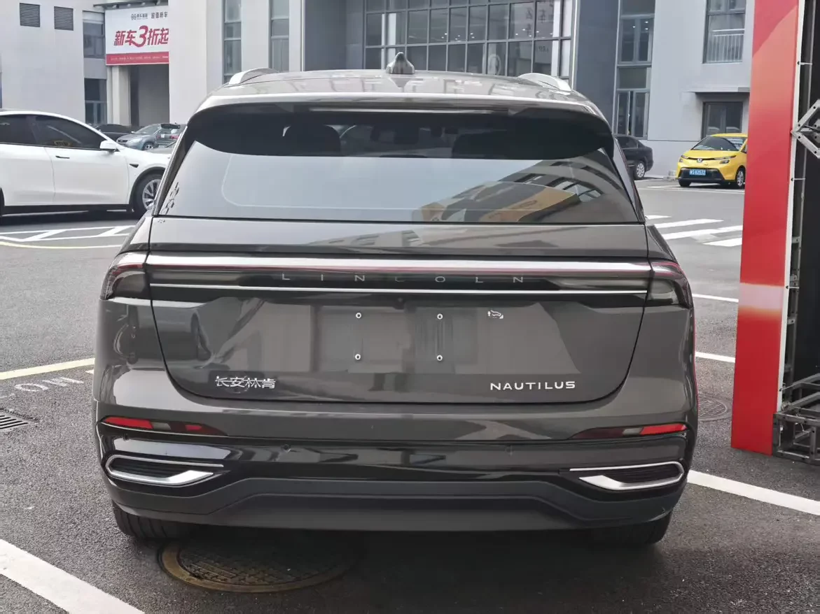 Lincoln navigator