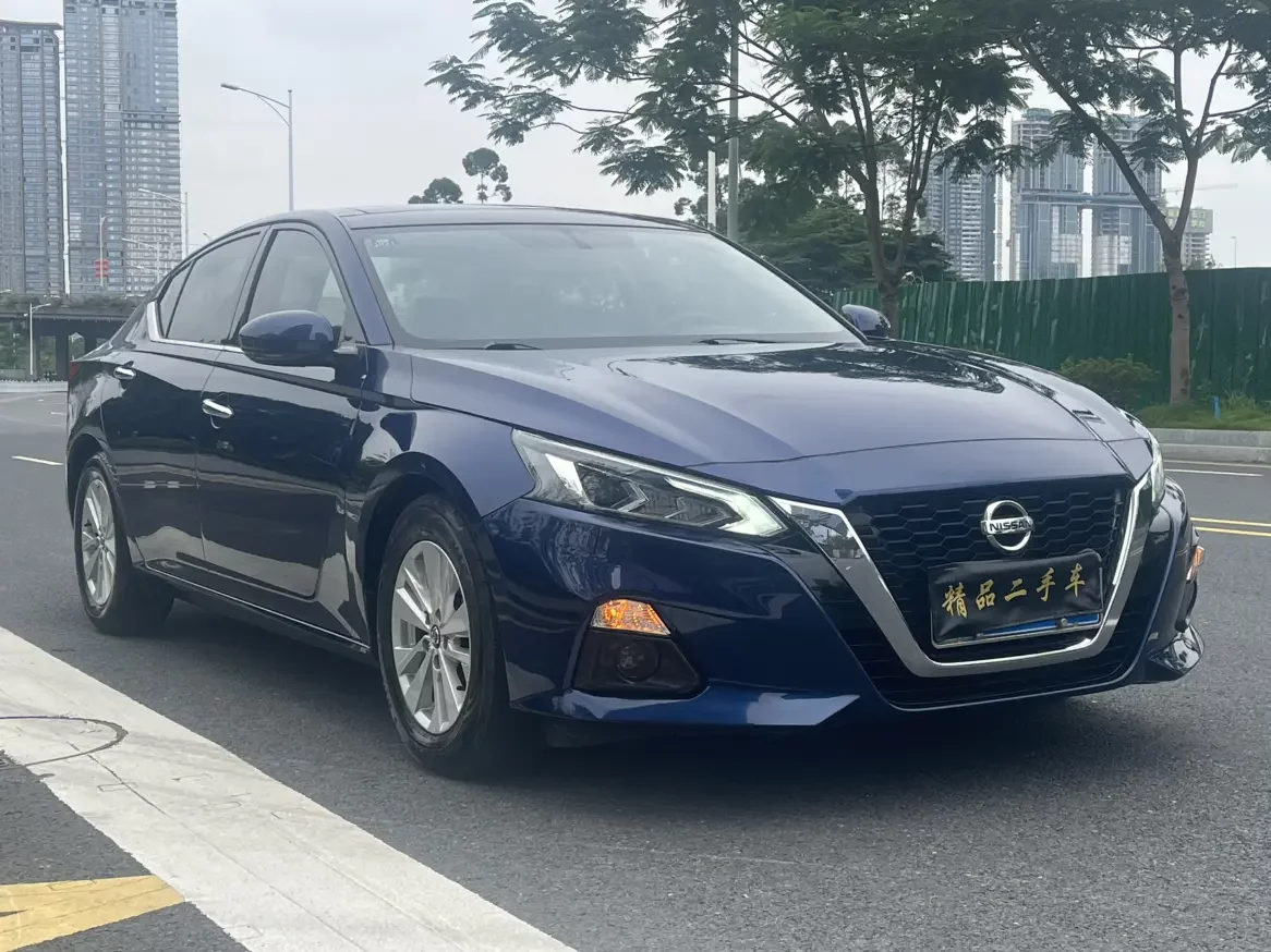 Nissan Altima