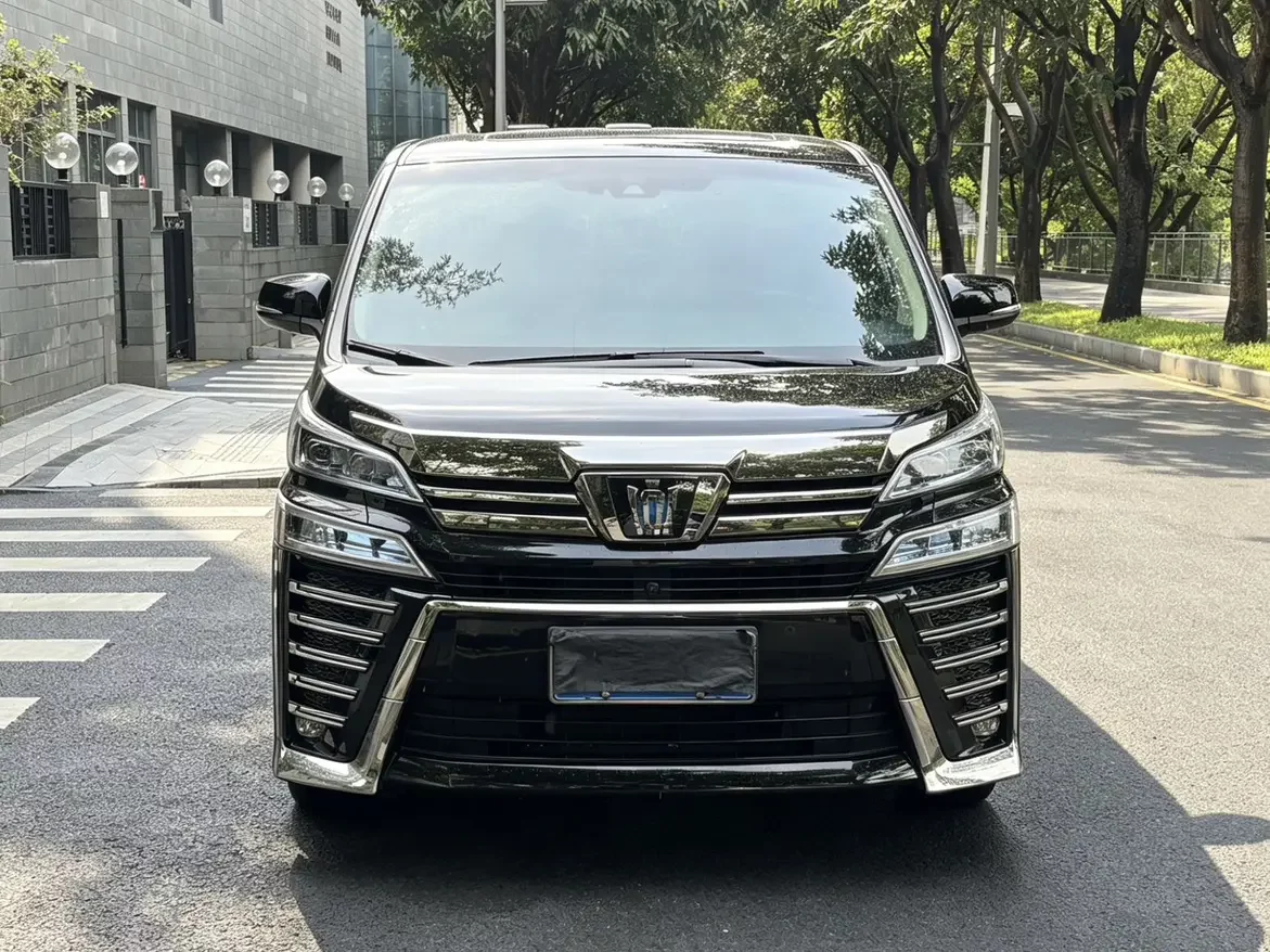 Toyota Crown Wellfire