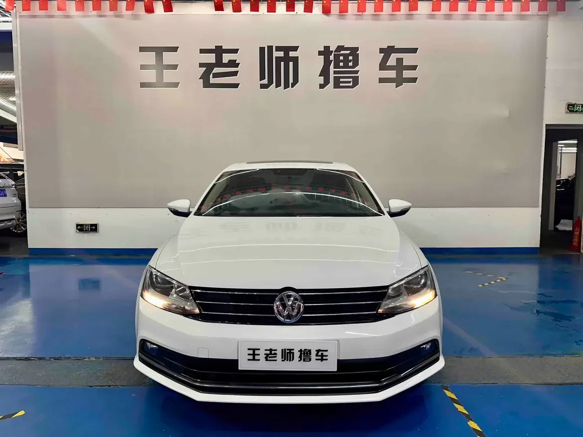 Volkswagen Sagitar
