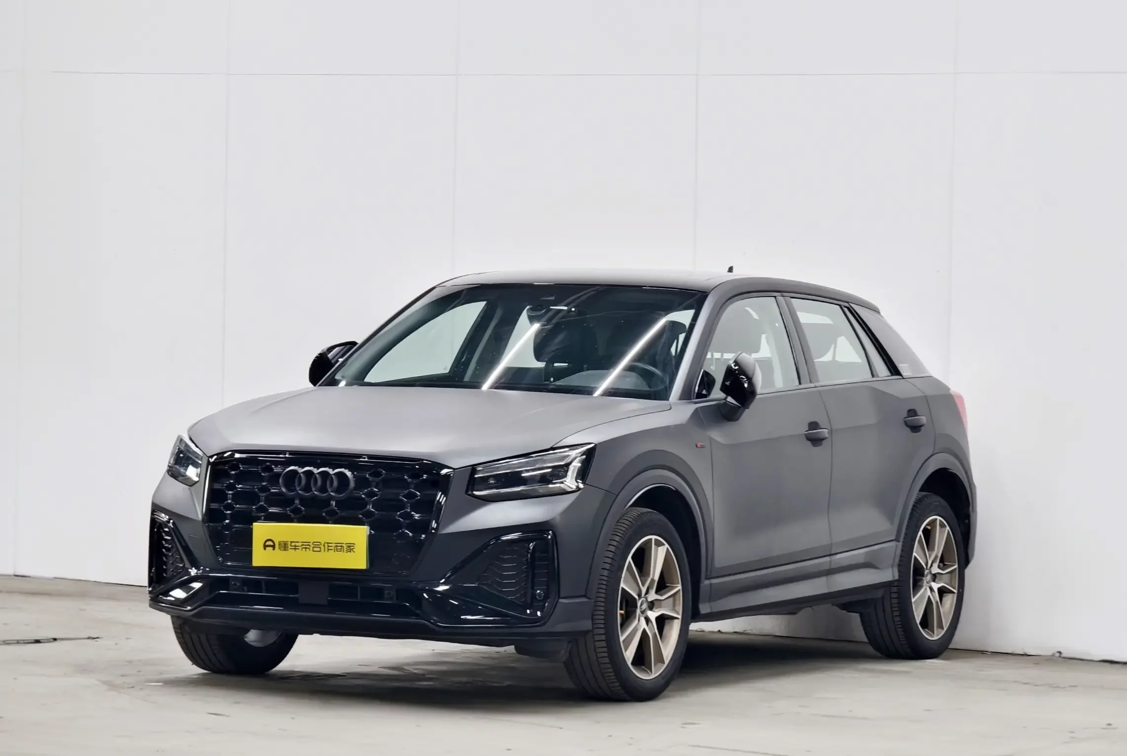 Audi Q2L