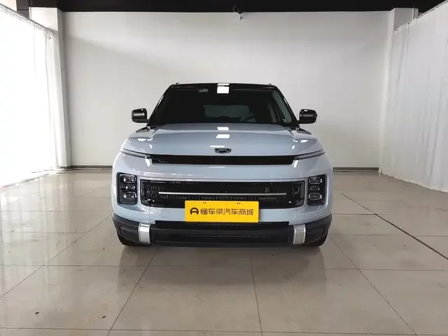 Geely ICON