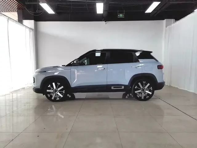Geely ICON