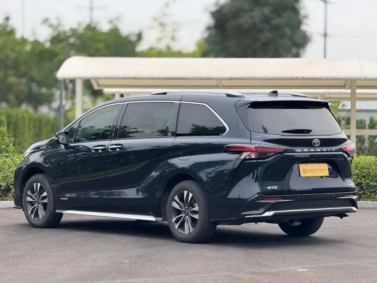 Toyota Granvia