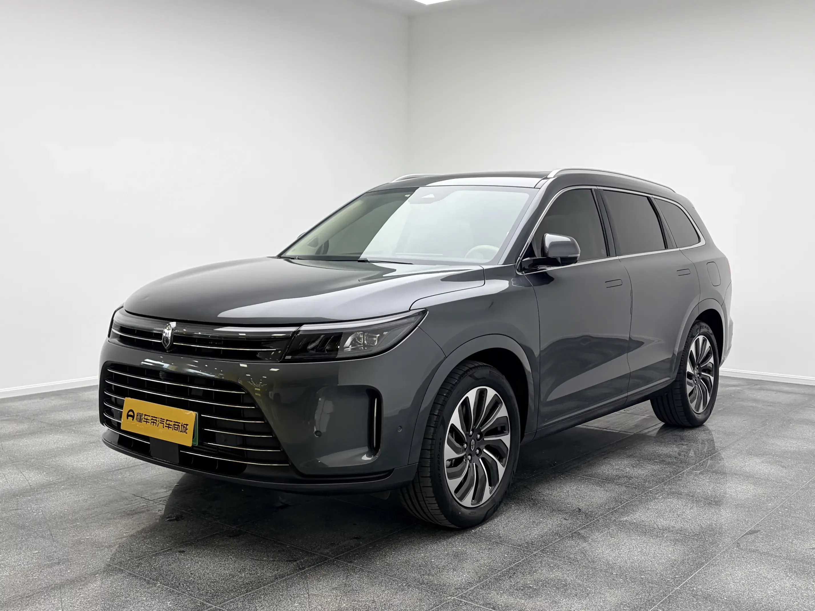AITO M7