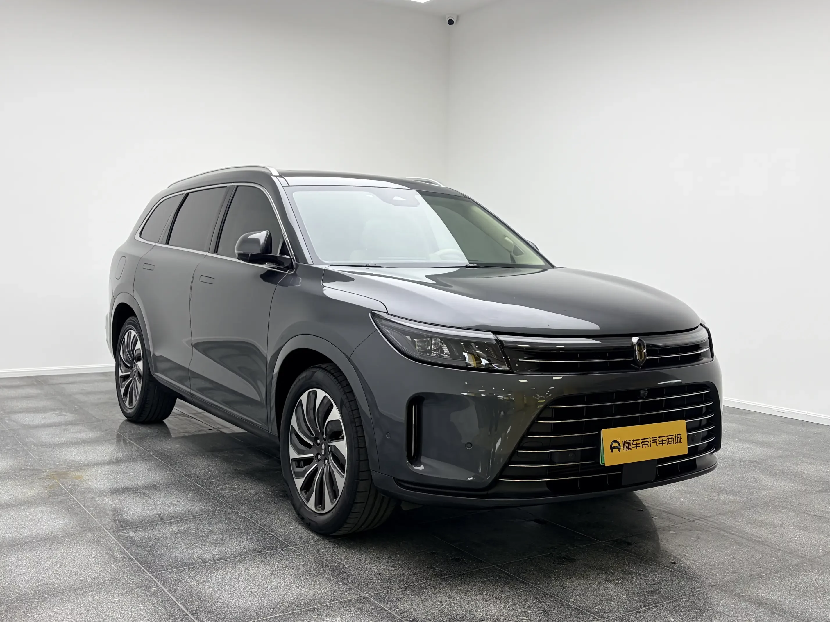 AITO M7