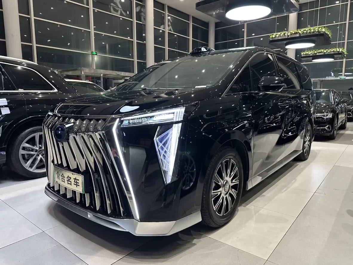 GAC Trumpchi aspires to the M8