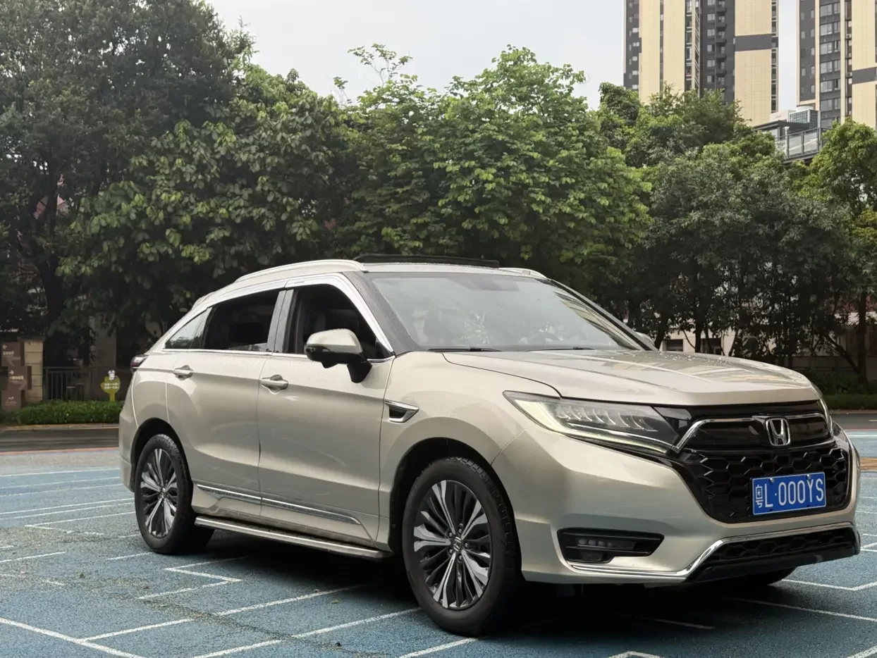 Honda UR-V