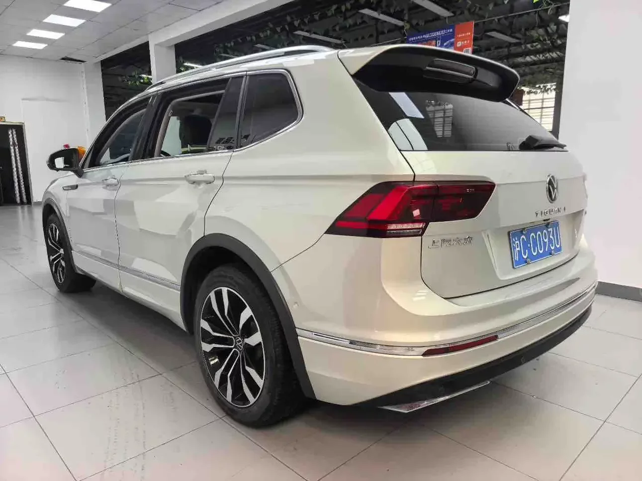 Volkswagen Tiguan L
