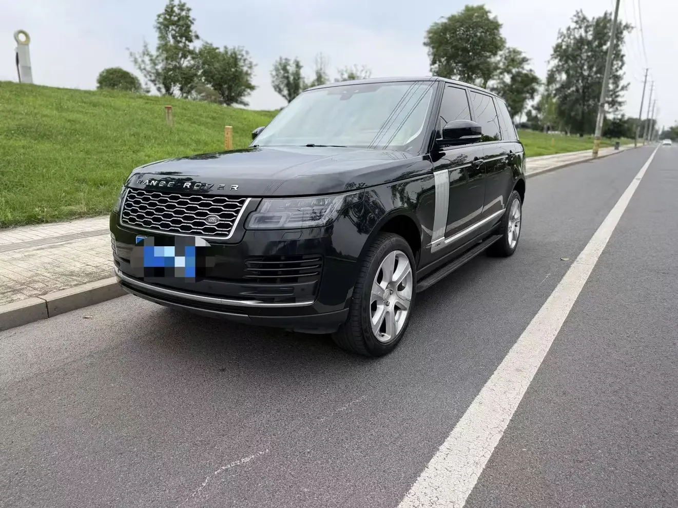 Land Rover range rover