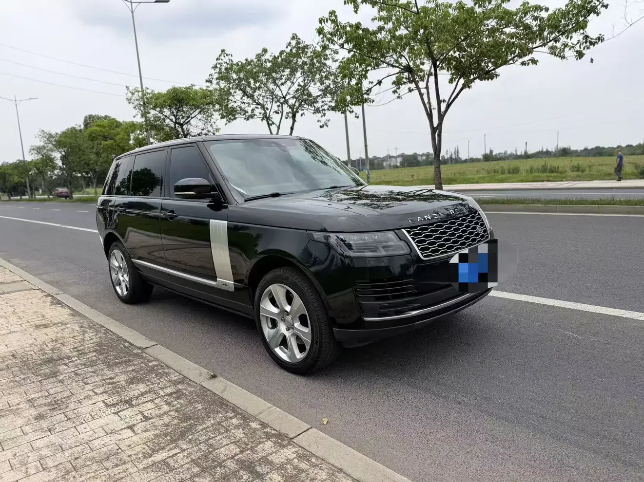 Land Rover range rover