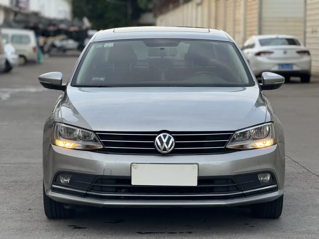 Volkswagen Sagitar
