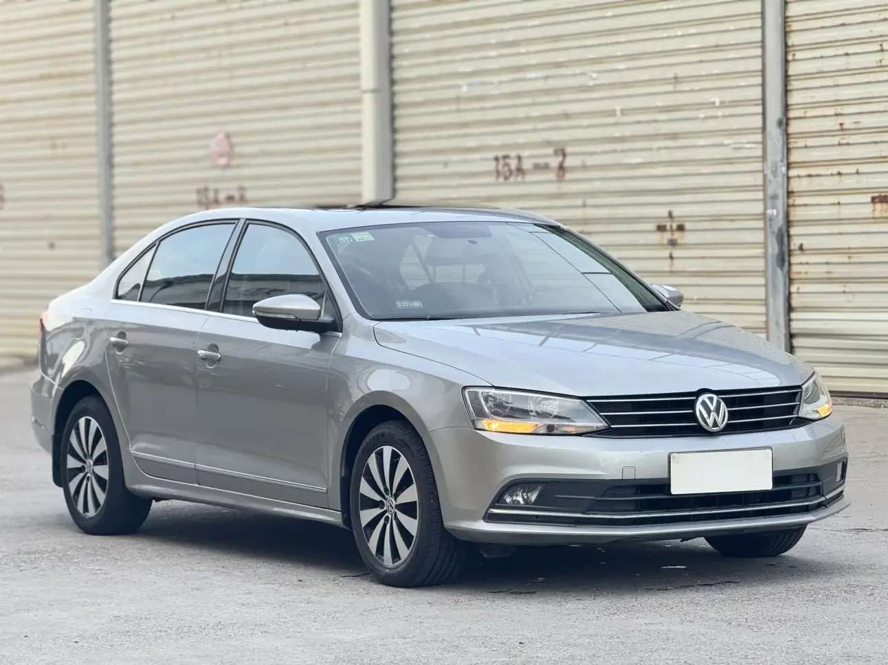 Volkswagen Sagitar