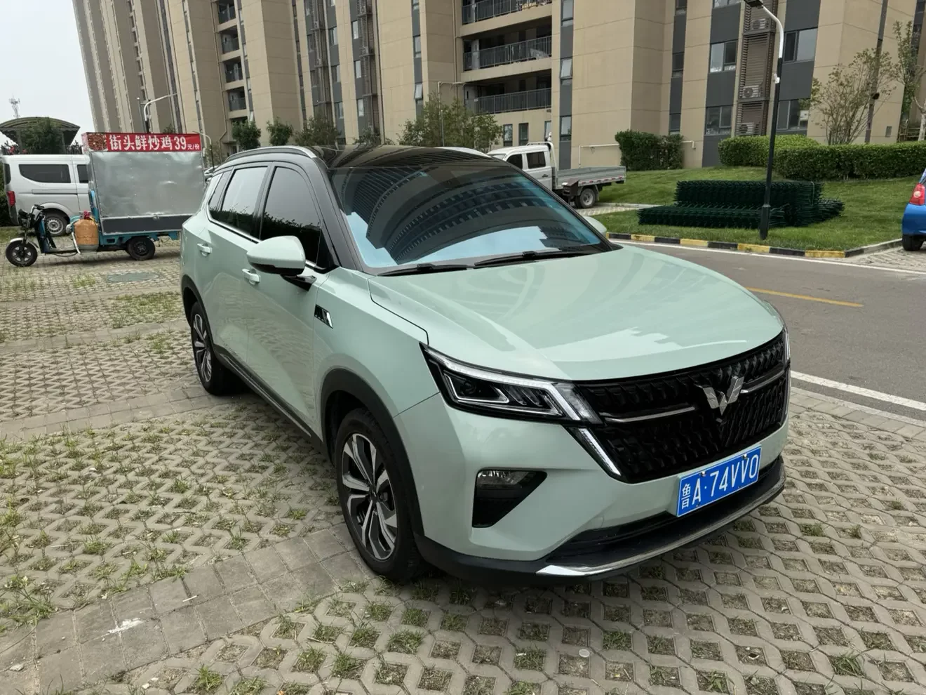 Wuling Asta