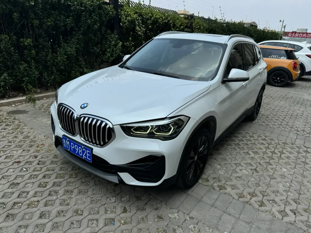 BMW X1