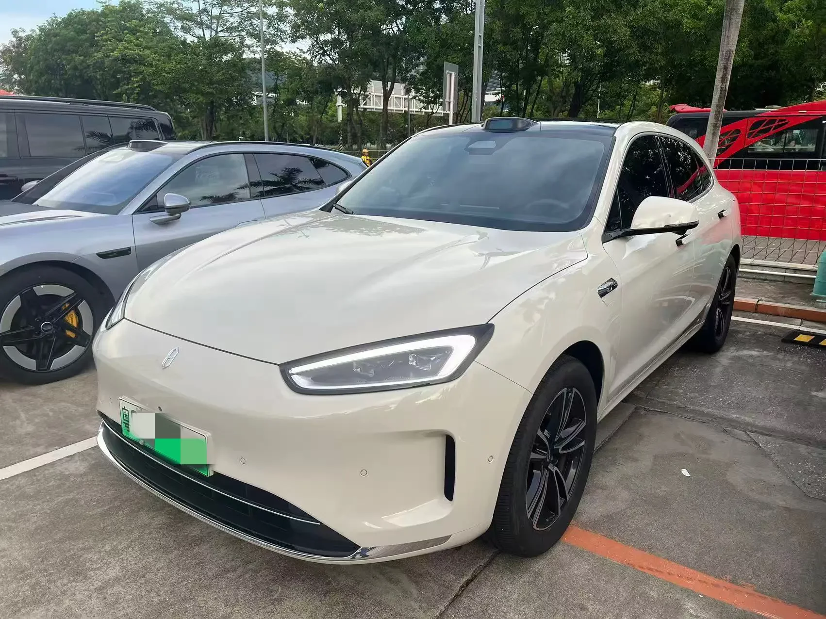 AITO M5