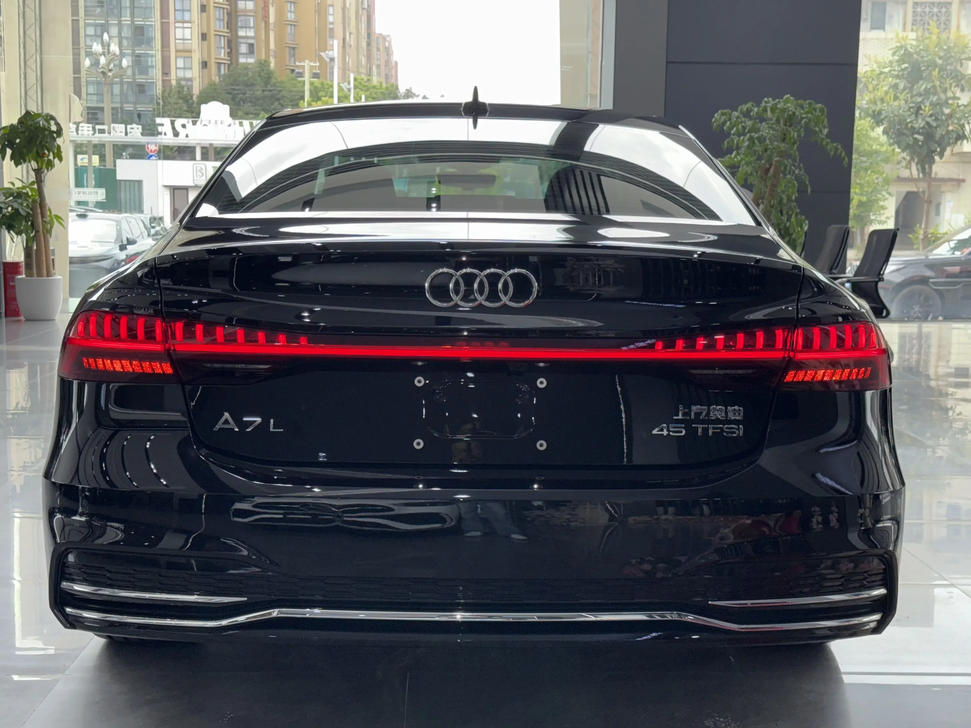 Audi A7L