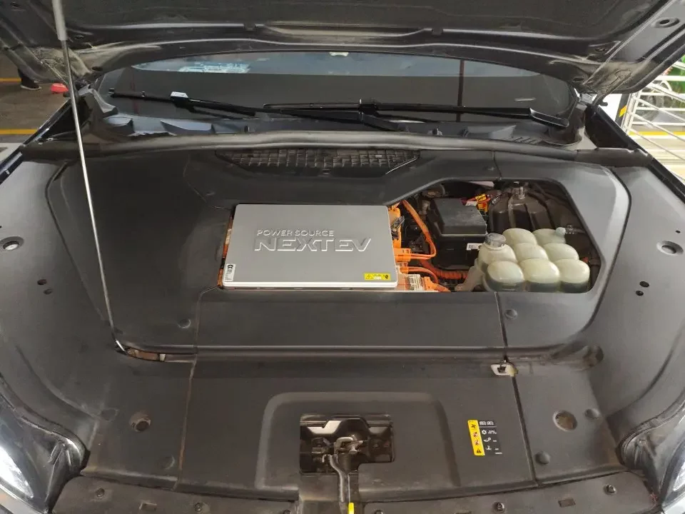 NIO ES6