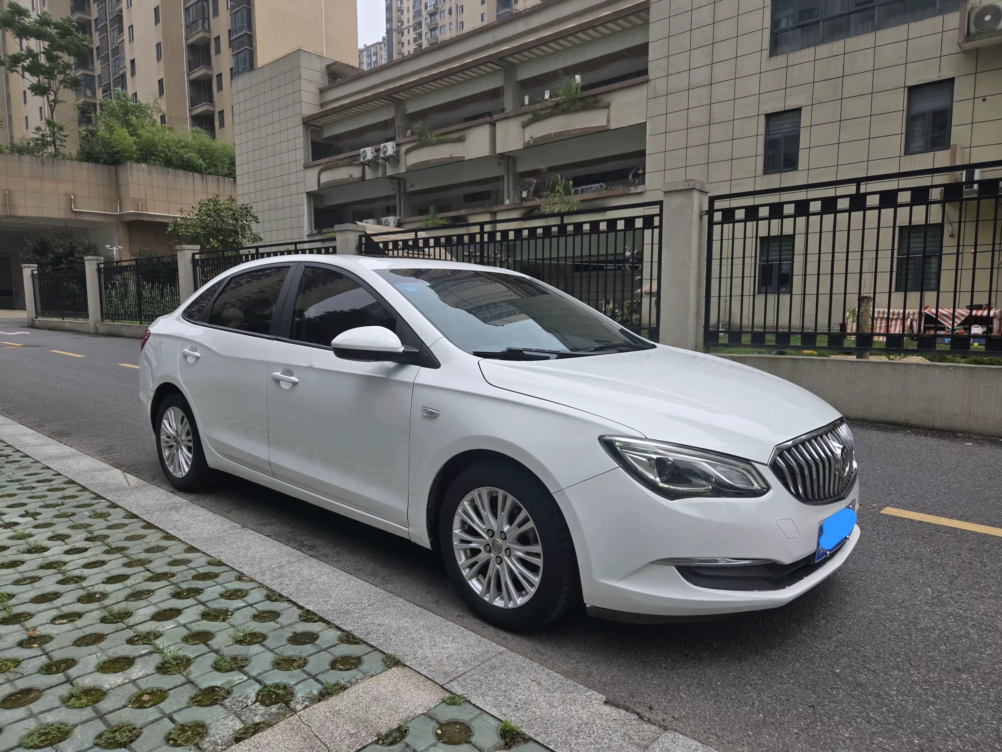 Buick Yinglang