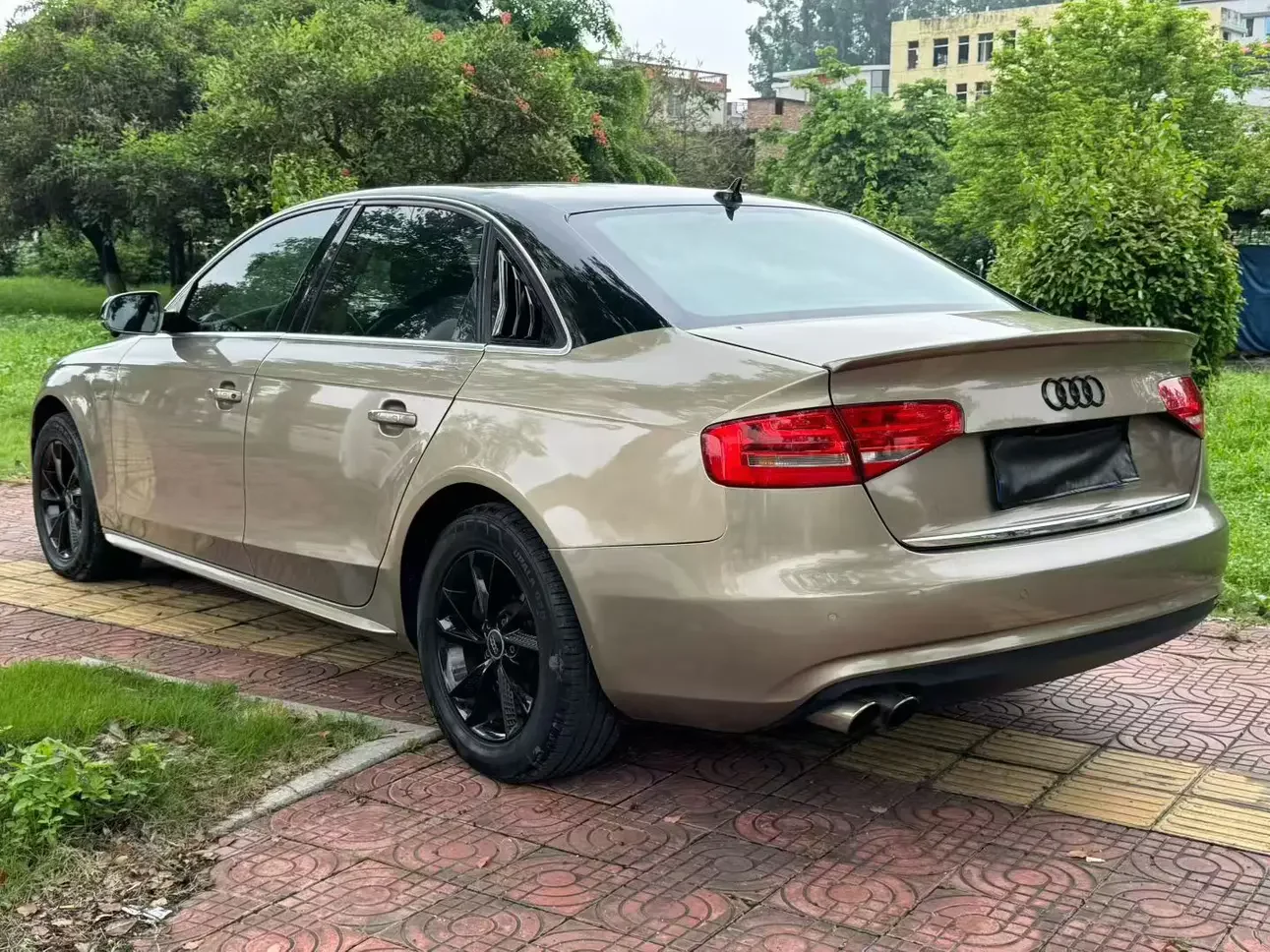 Audi A4L