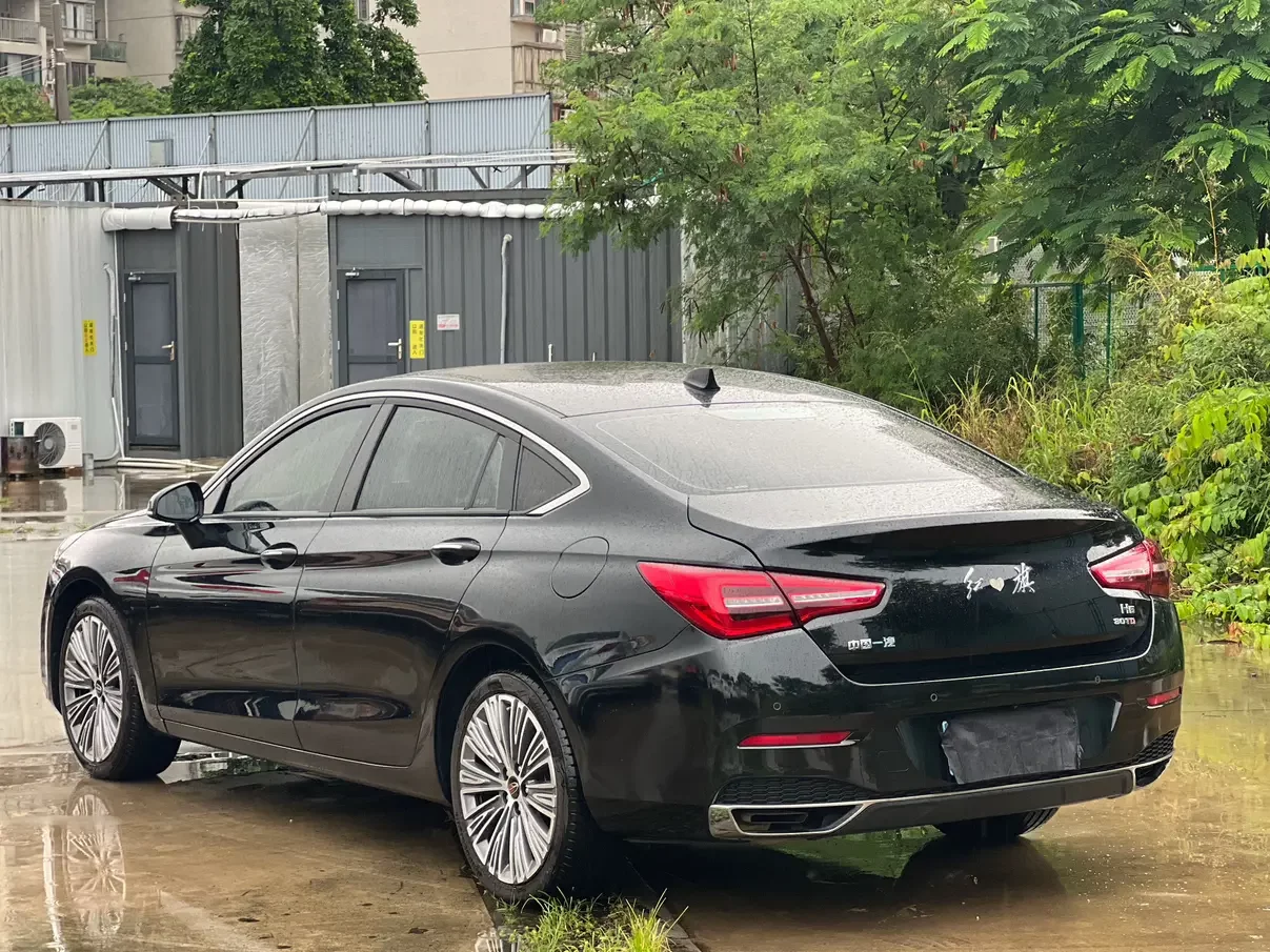 Hongqi H5 classic