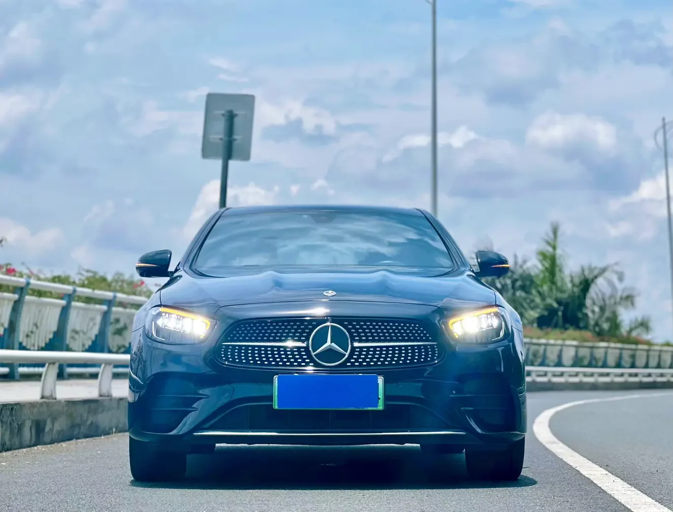 Mercedes-Benz E-Class PHEV
