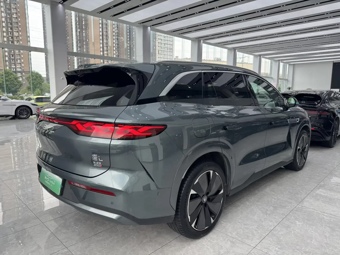 BYD Tang L EV