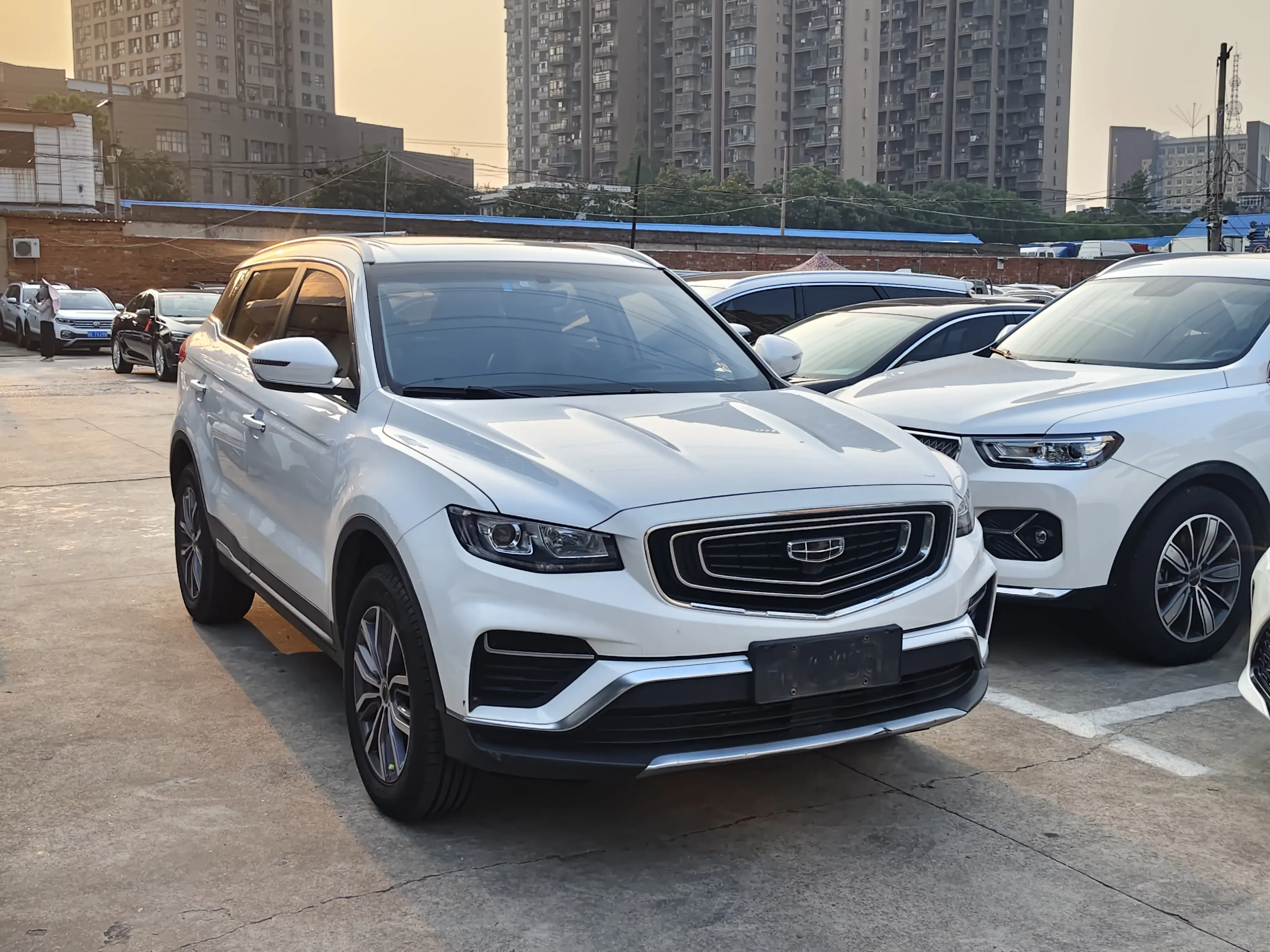 Geely Atlas