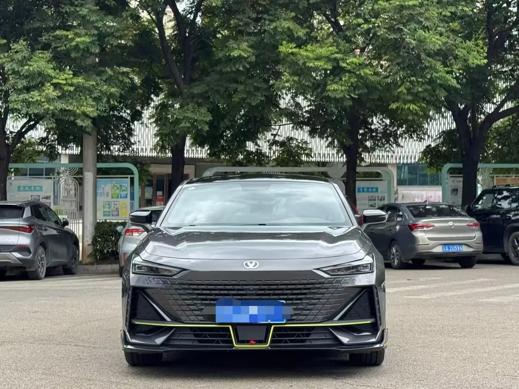 Changan UNI-V