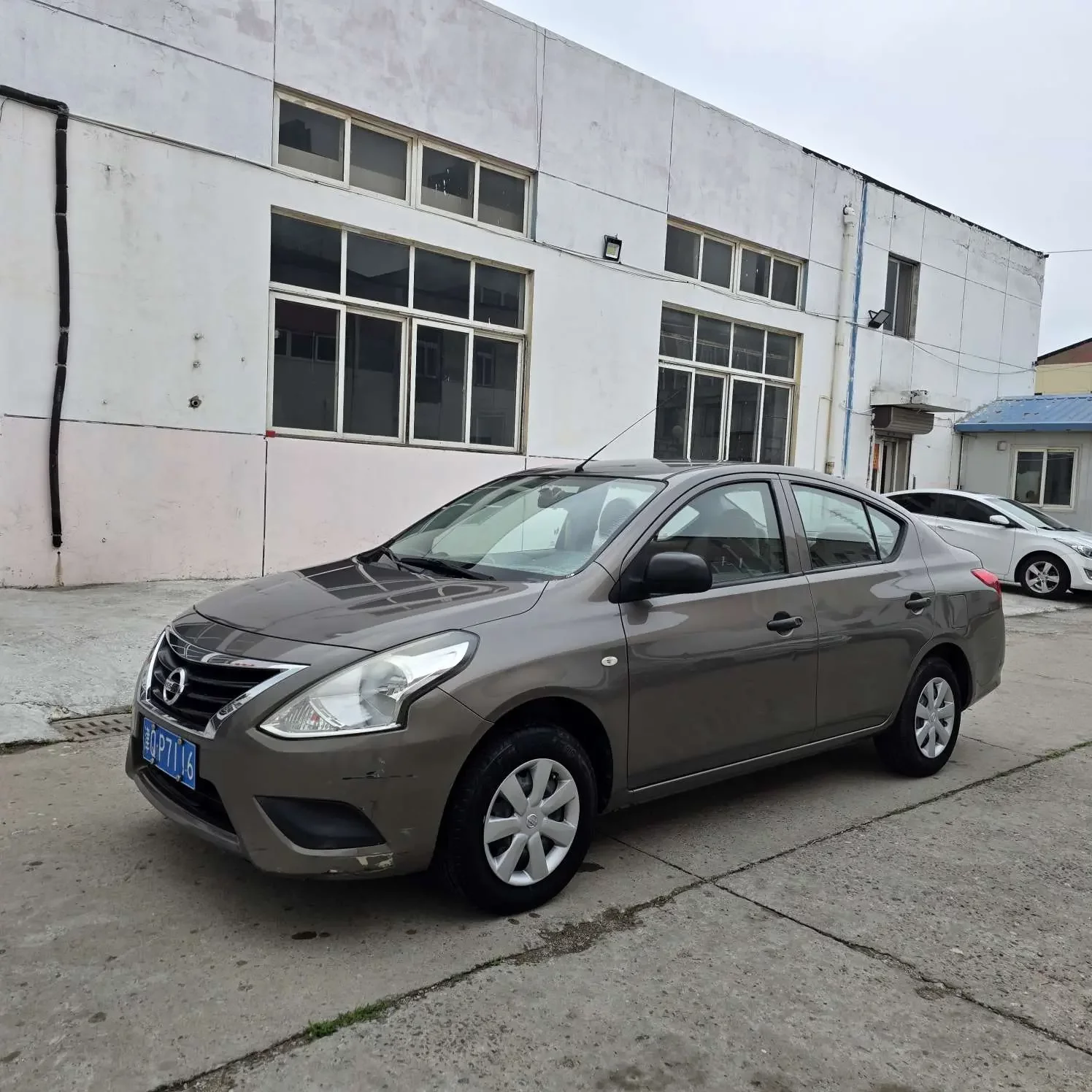Nissan Sunlight