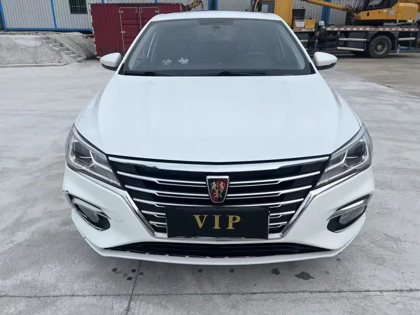 Roewe i5