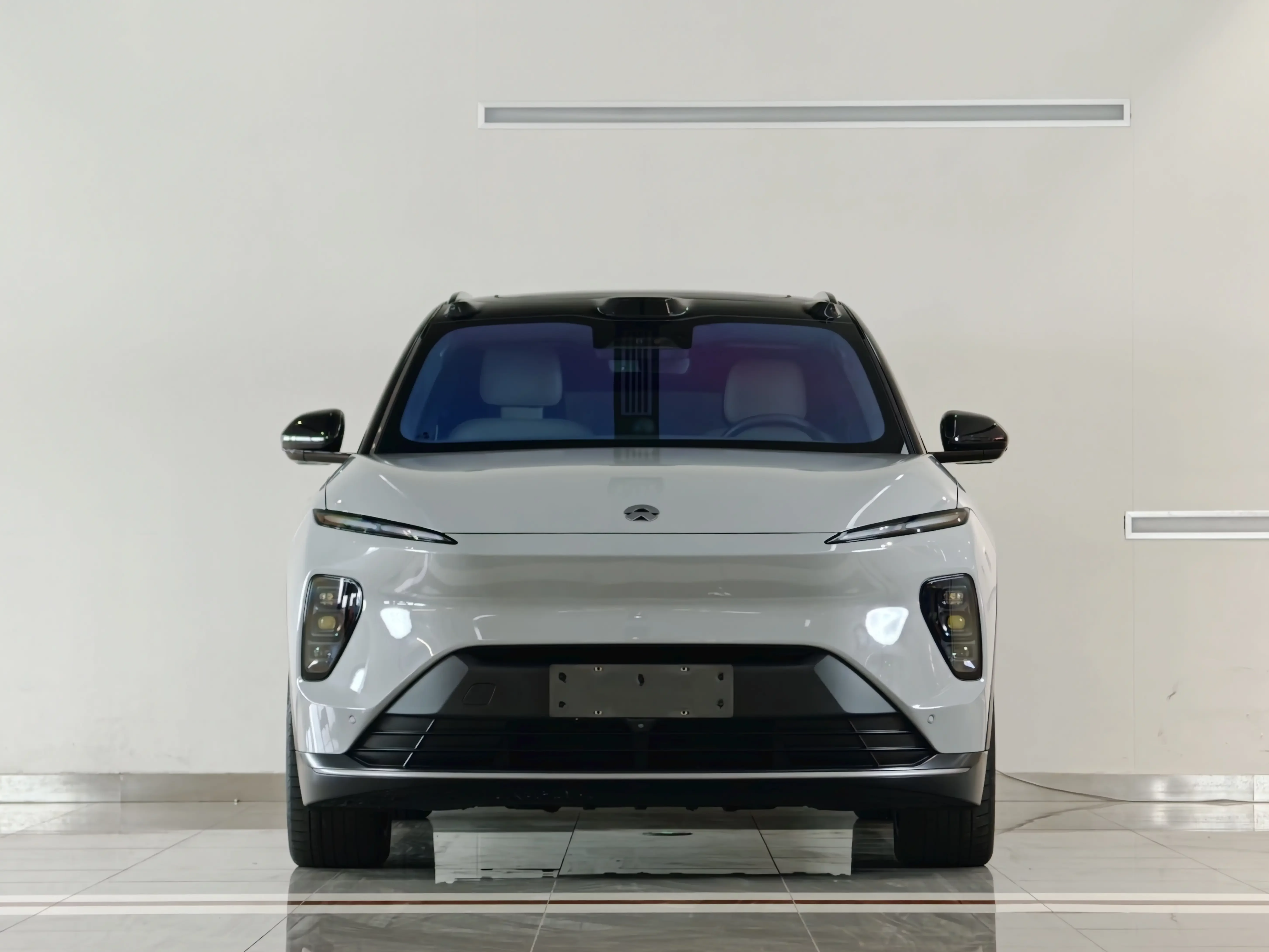 NIO ES8