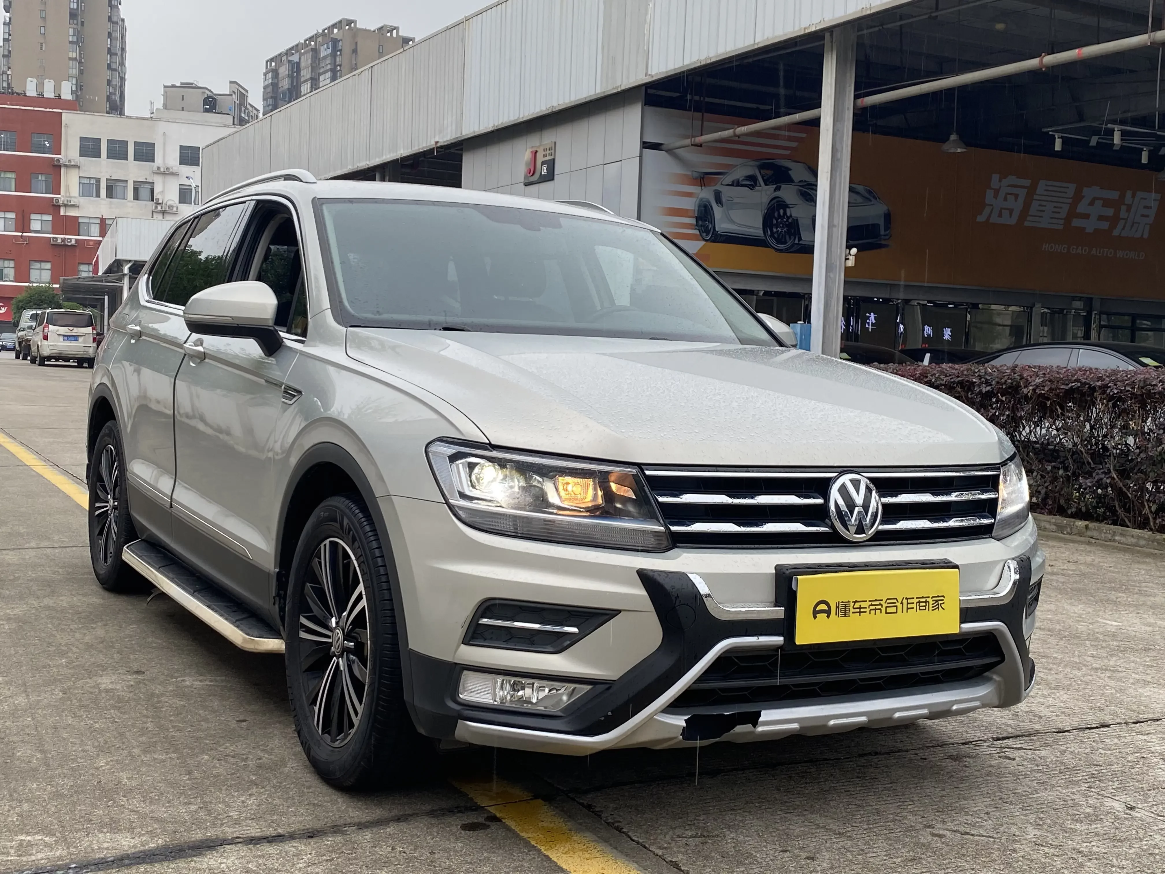 Volkswagen Tiguan L