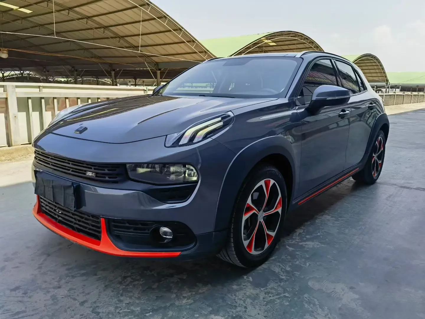 Lynk & Co 02