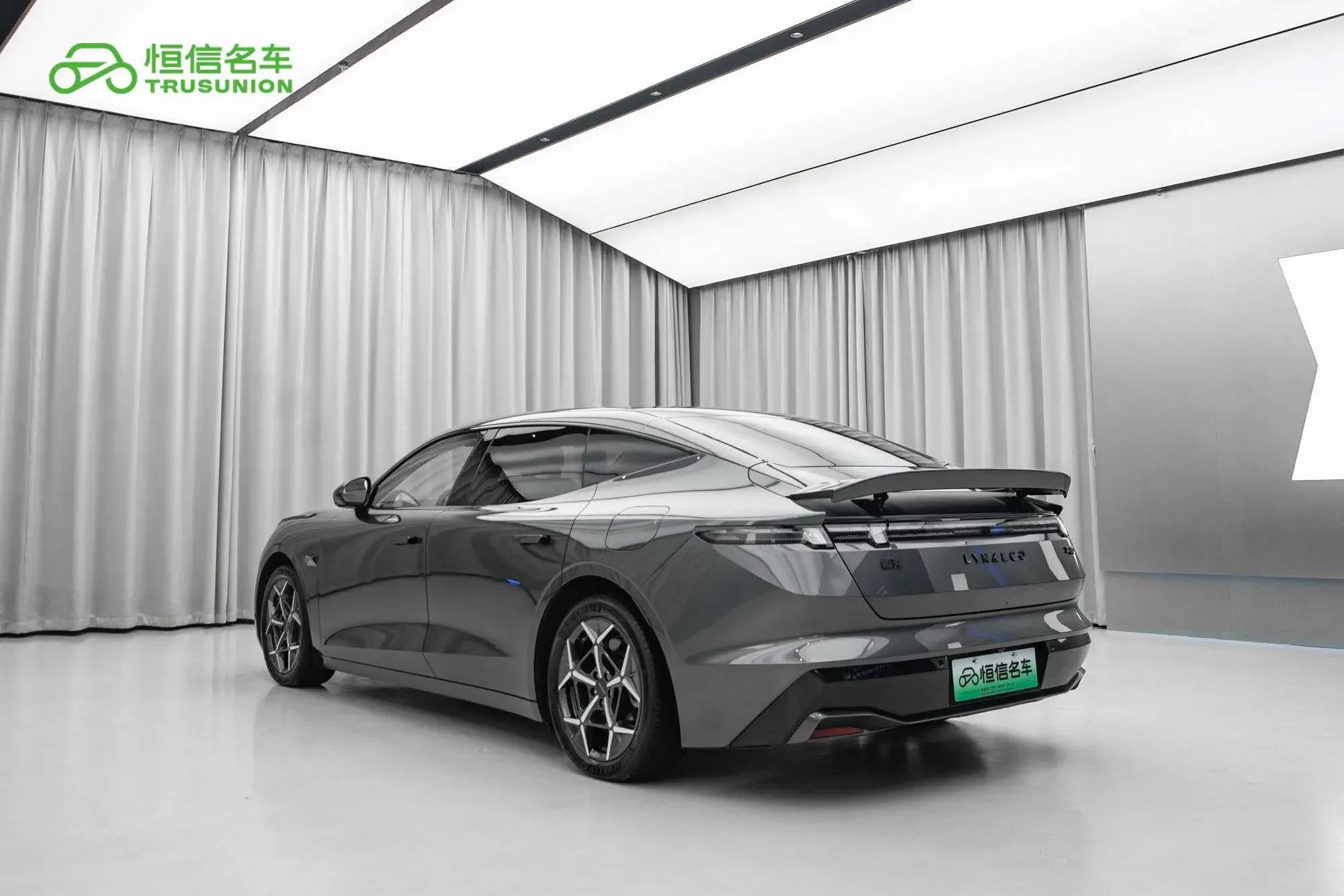 Lynk & Co Z10