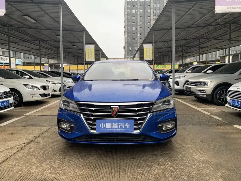 Roewe i5