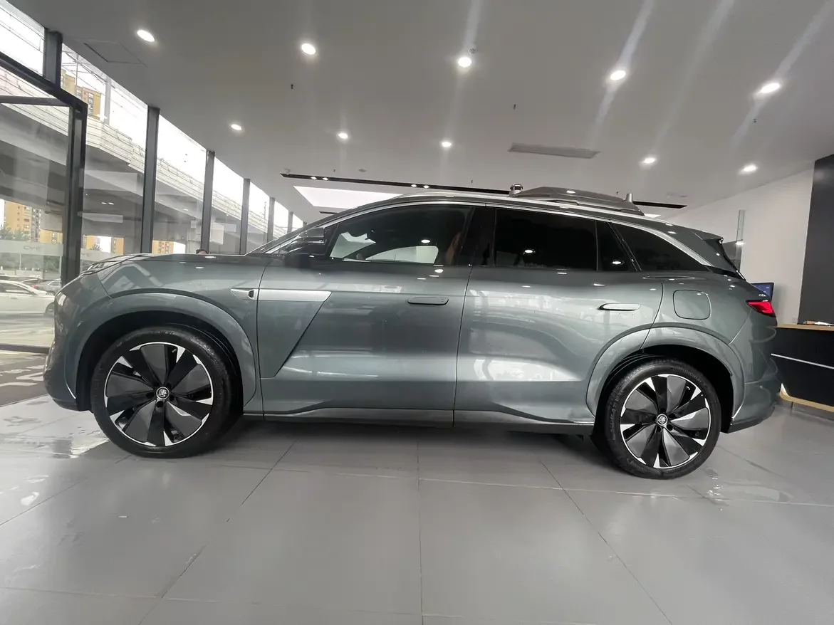BYD Tang L DM